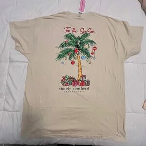 Simply Southern “‘Tis The Sea Son” Cream Tee Size Large